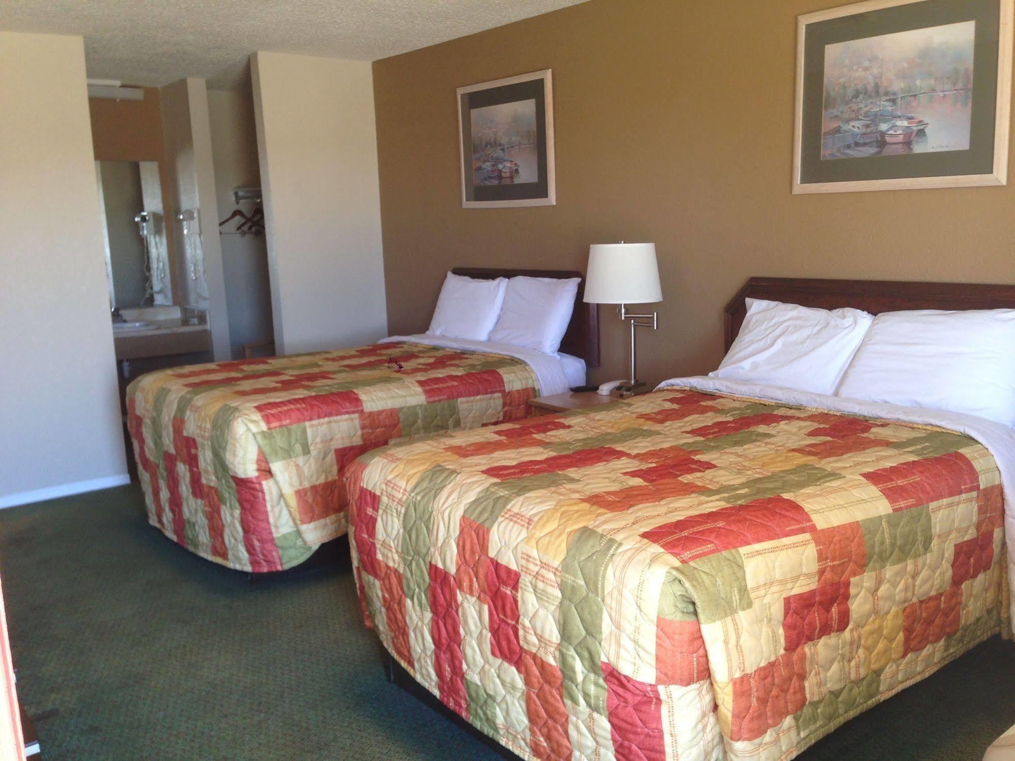 Hometown Inn And Suites Elk City Extérieur photo